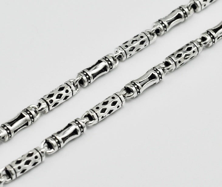 The 925 Silver men's Necklace clavicle thick long silver chain all-match fashion retro silver chain bare sweater chain.