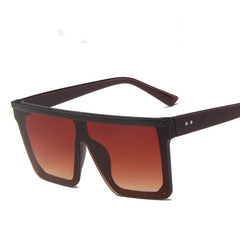 Sunglasses Men And Women Retro Rice Nail Sunglasses with gradient lenses in a stylish frame.