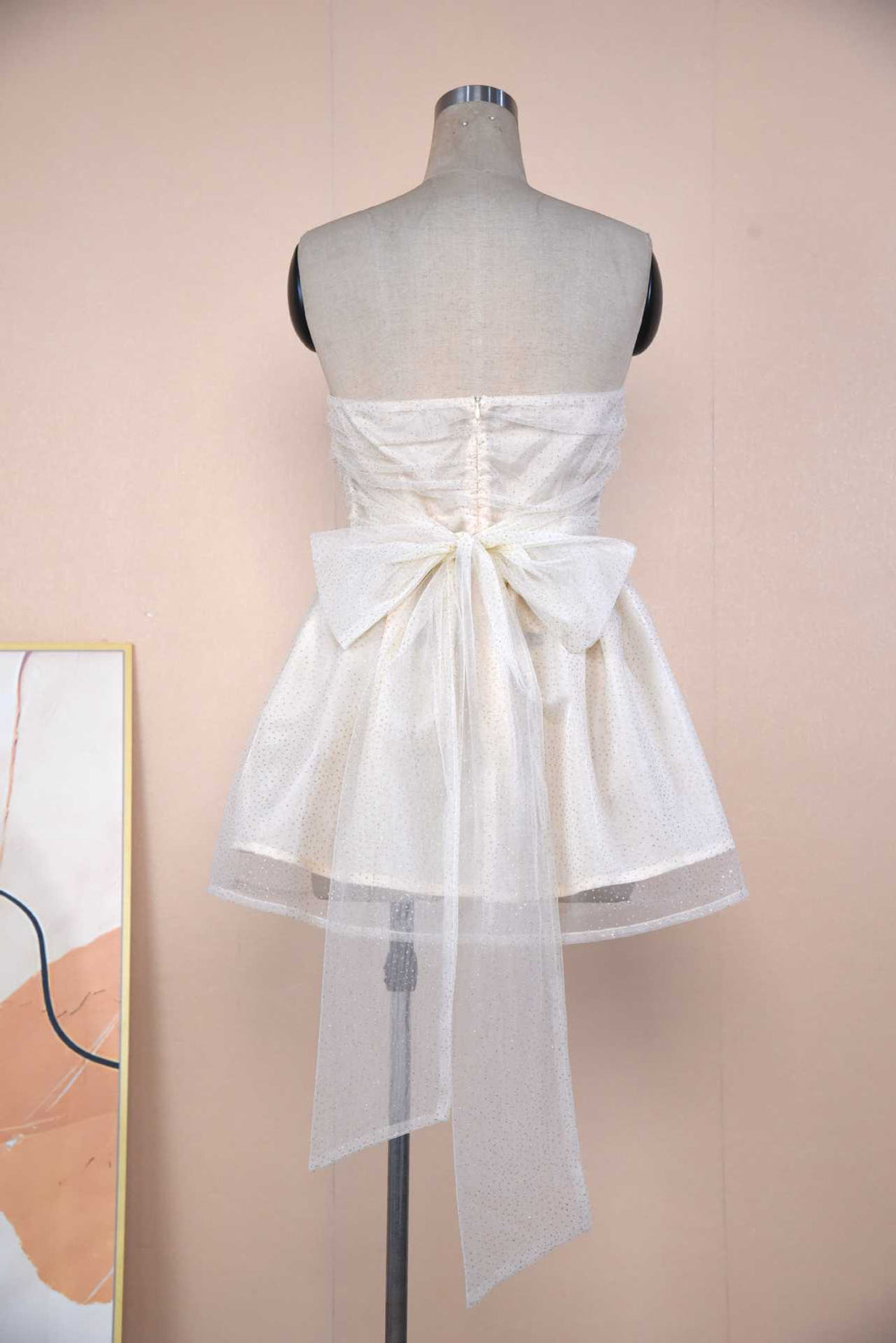 Back view of Tube Top Lace Dress With Back Bow-knot Summer Fashion Temperament Mesh Stitching Off-neck Short Skirt.