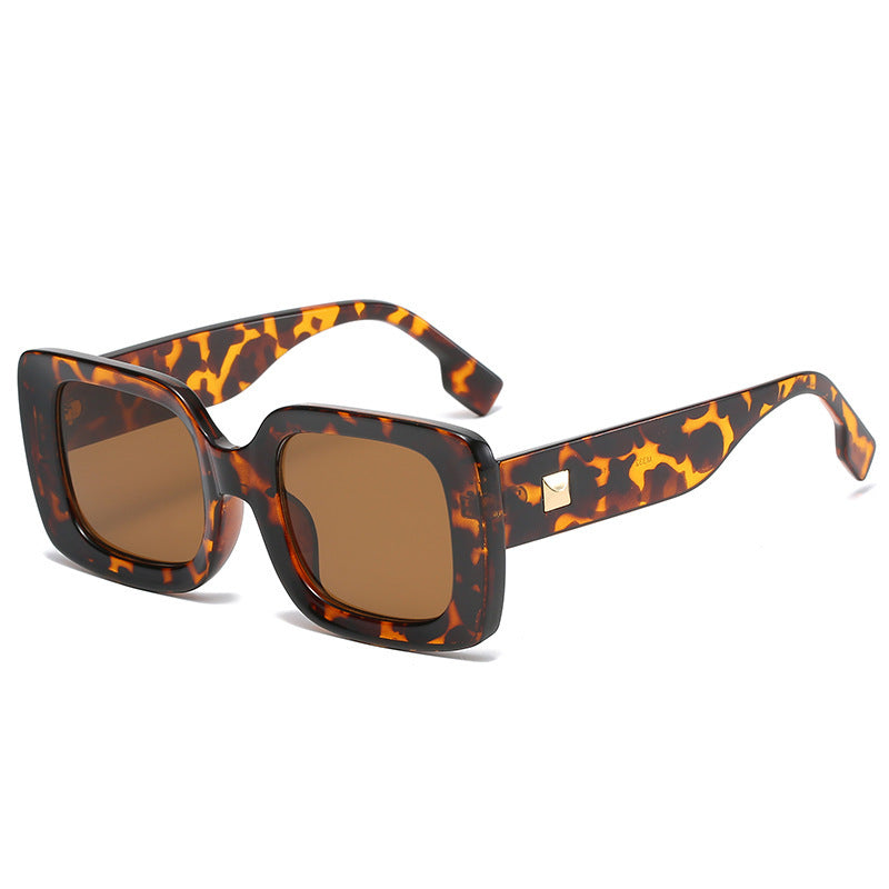 New Retro Square Large Frame Sunglasses Men And Women Trendy in leopard print with brown lenses