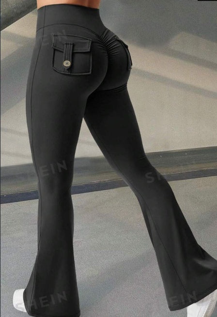 Yoga Fitness Flared Pants with pockets, stylish black flared leggings suitable for yoga and fitness activities.