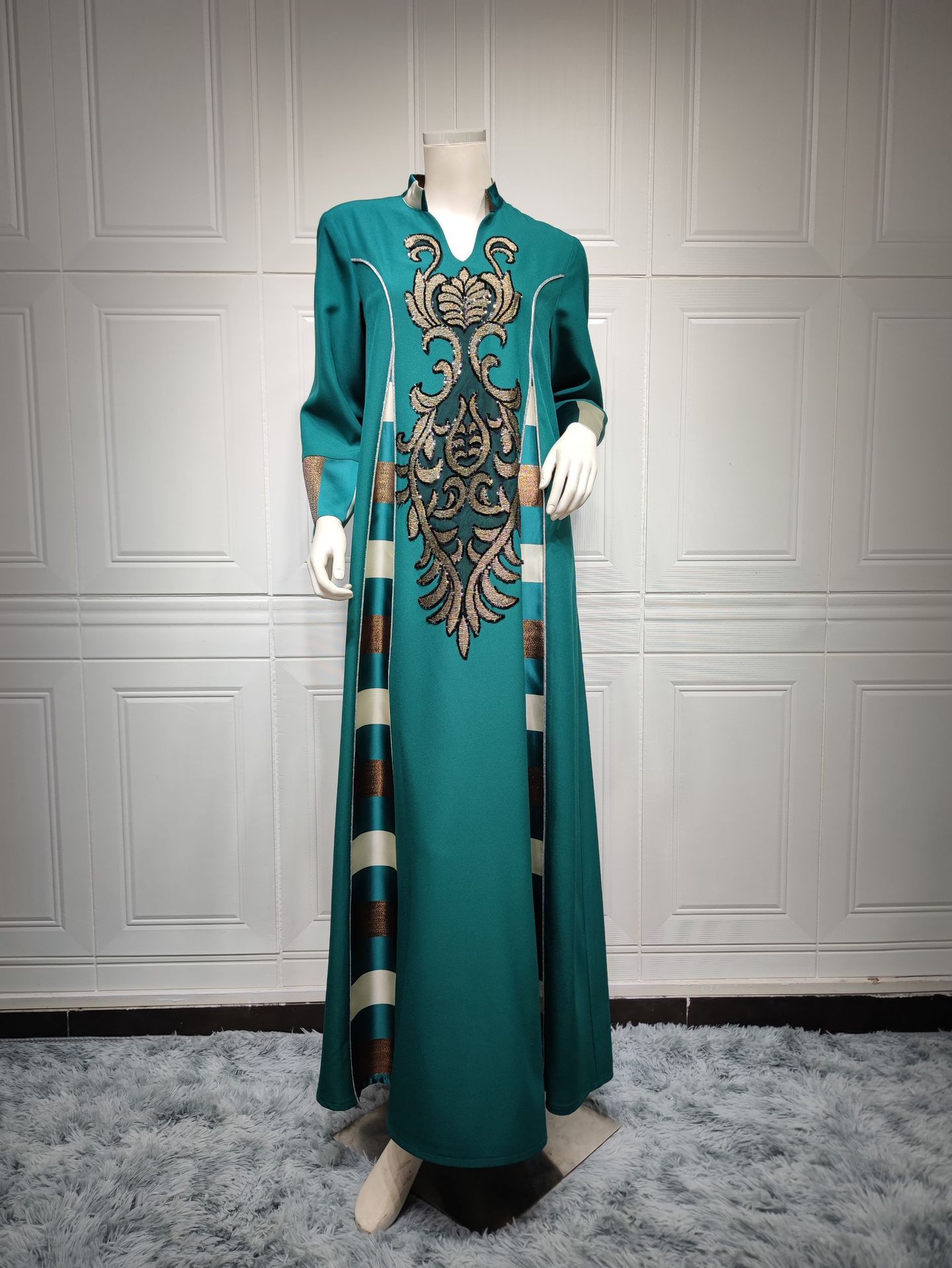 Ladies Fashion Embroidered Long Dress