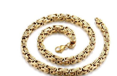 Stainless steel punk Necklace showcasing a stylish gold chain design, perfect for fashion jewellery this Christmas.